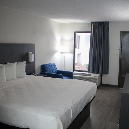 Clarion Pointe Statesville Buitenkant foto