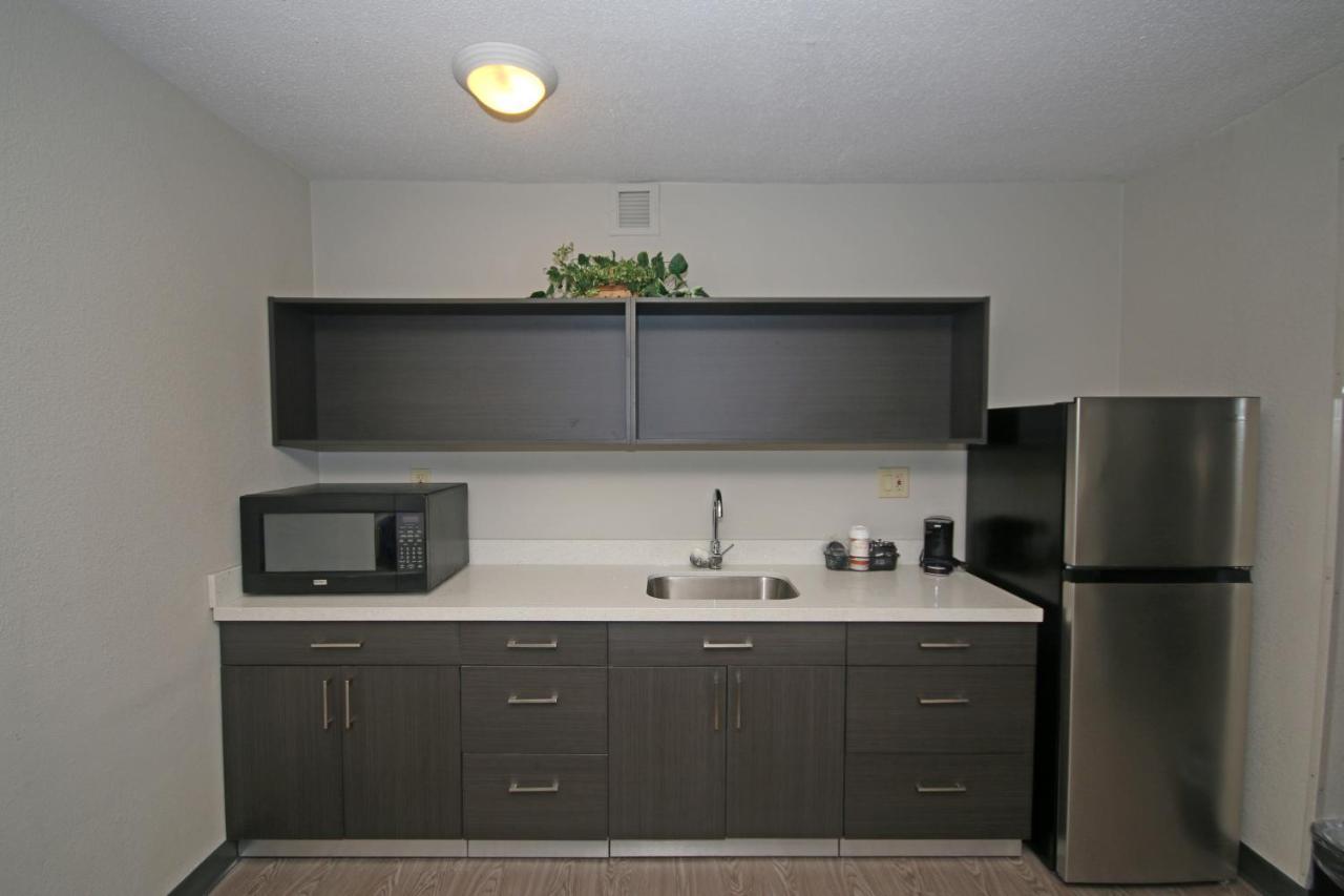 Clarion Pointe Statesville Buitenkant foto