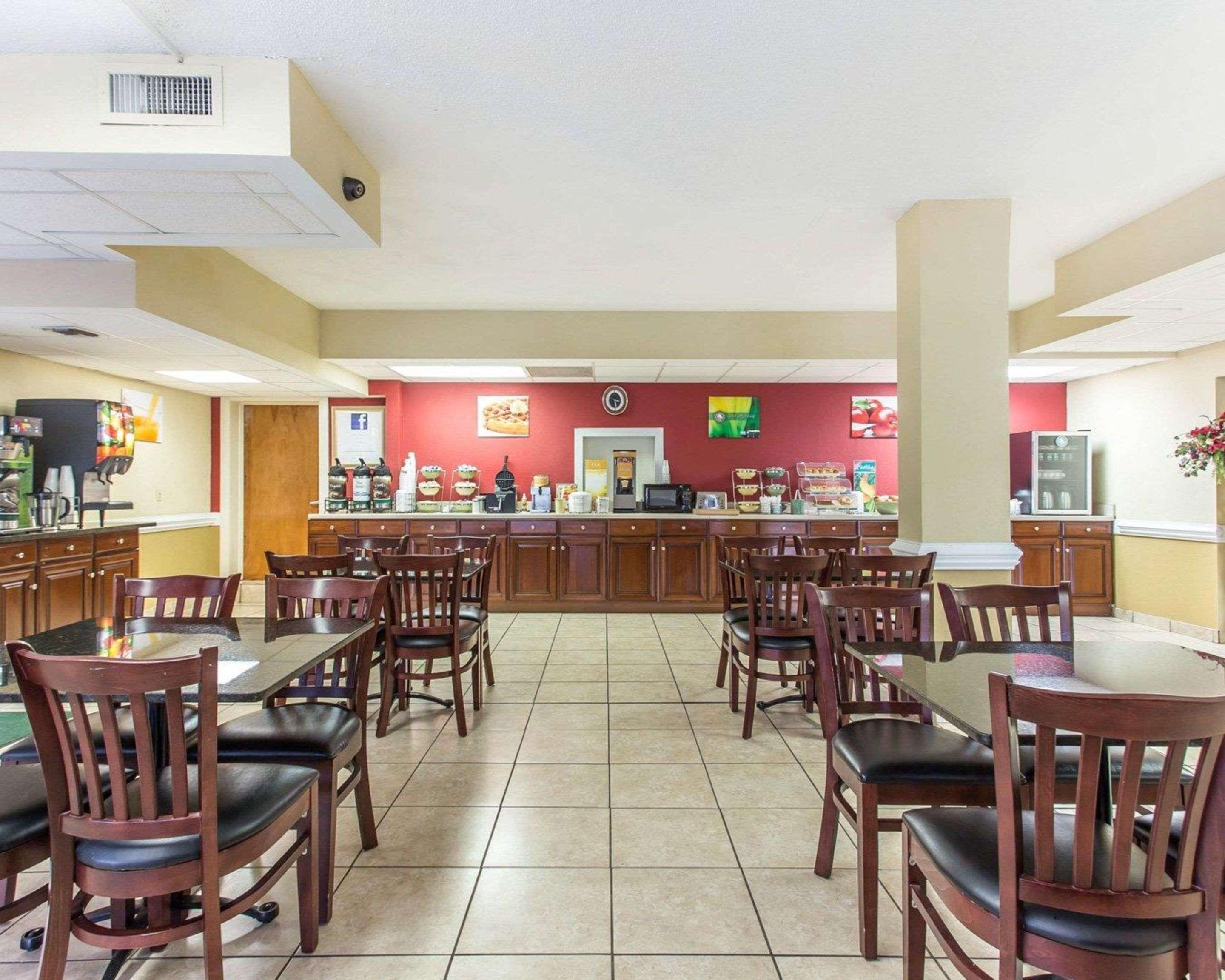 Clarion Pointe Statesville Buitenkant foto