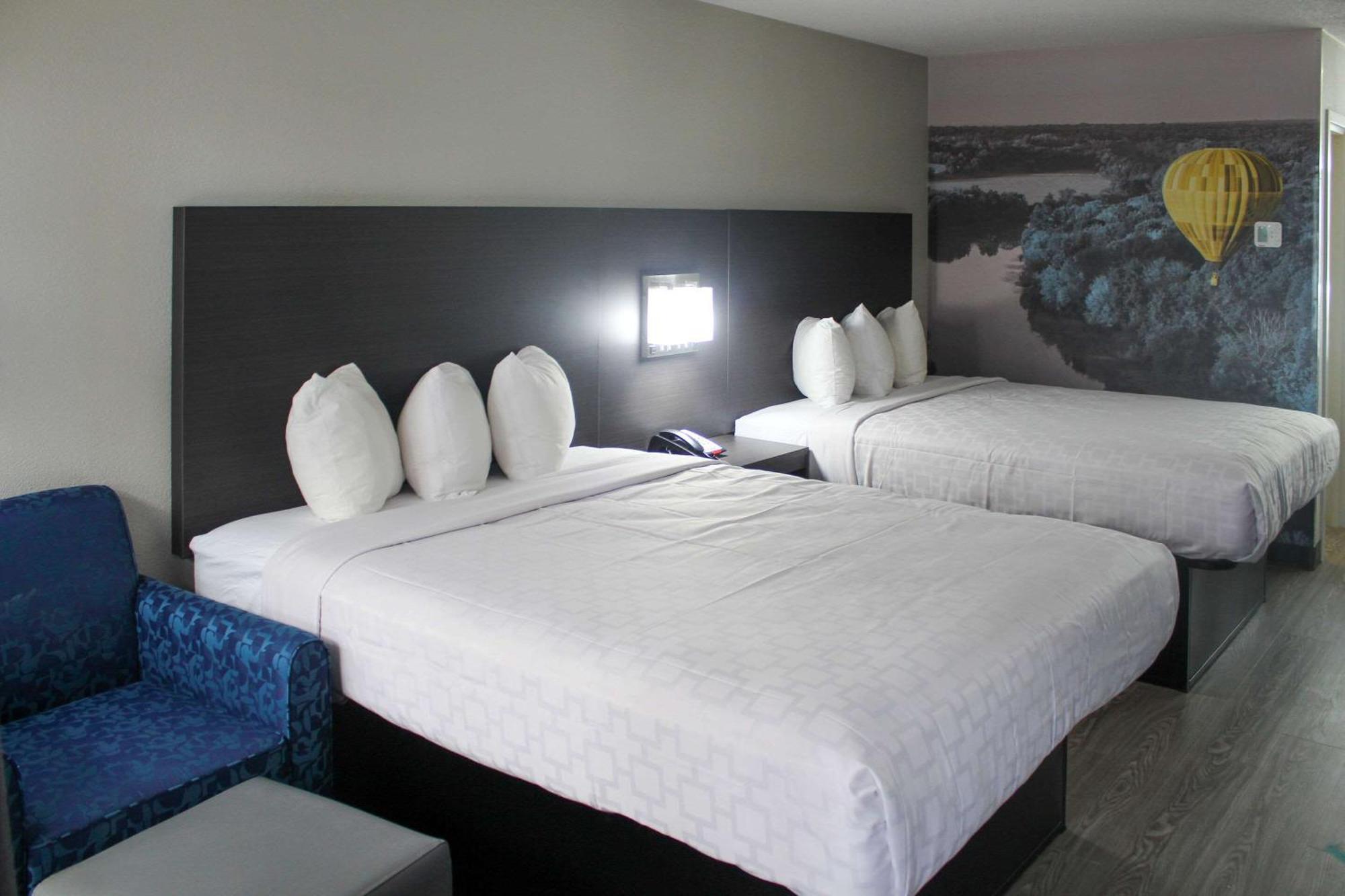 Clarion Pointe Statesville Buitenkant foto