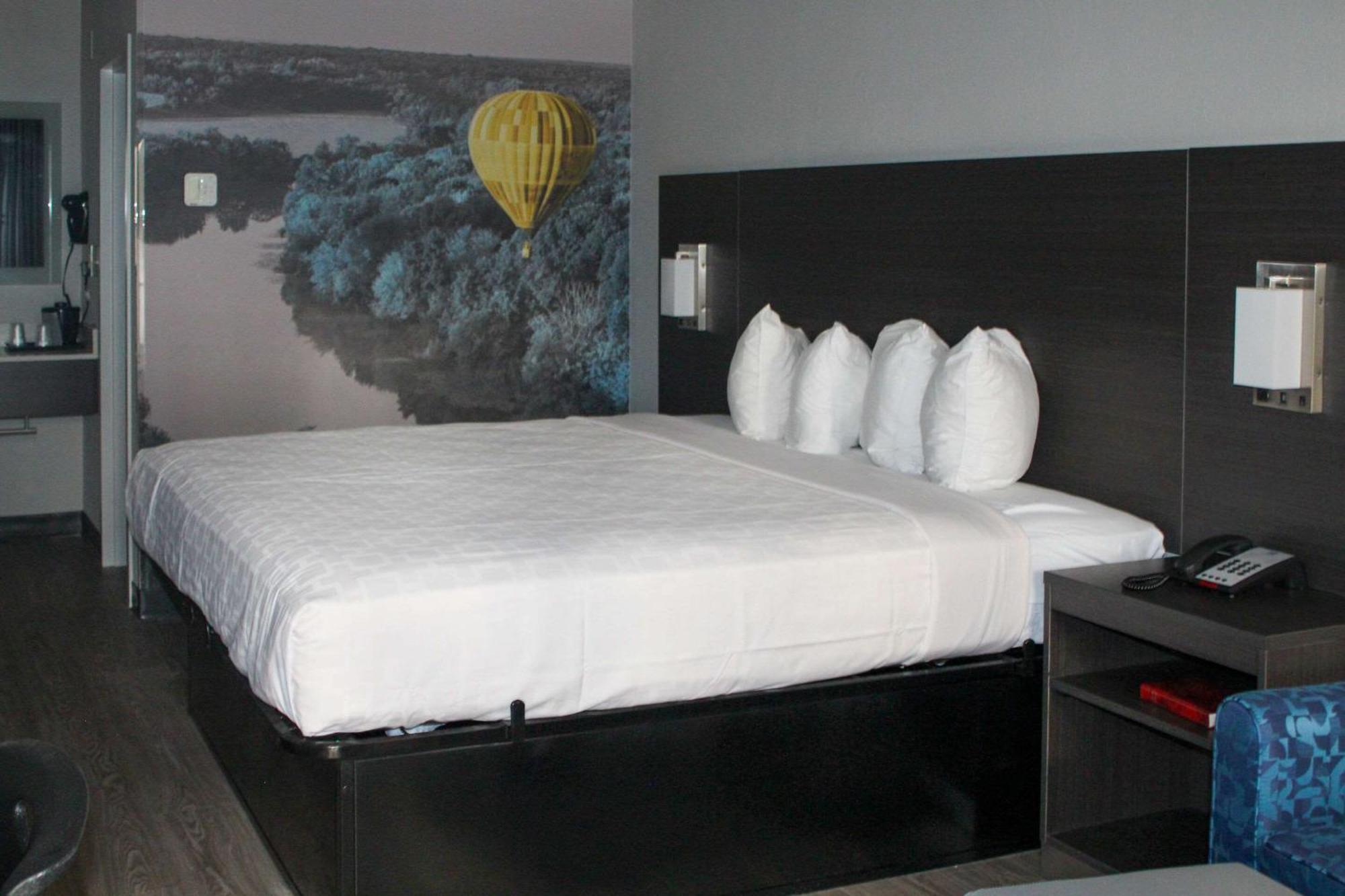 Clarion Pointe Statesville Buitenkant foto