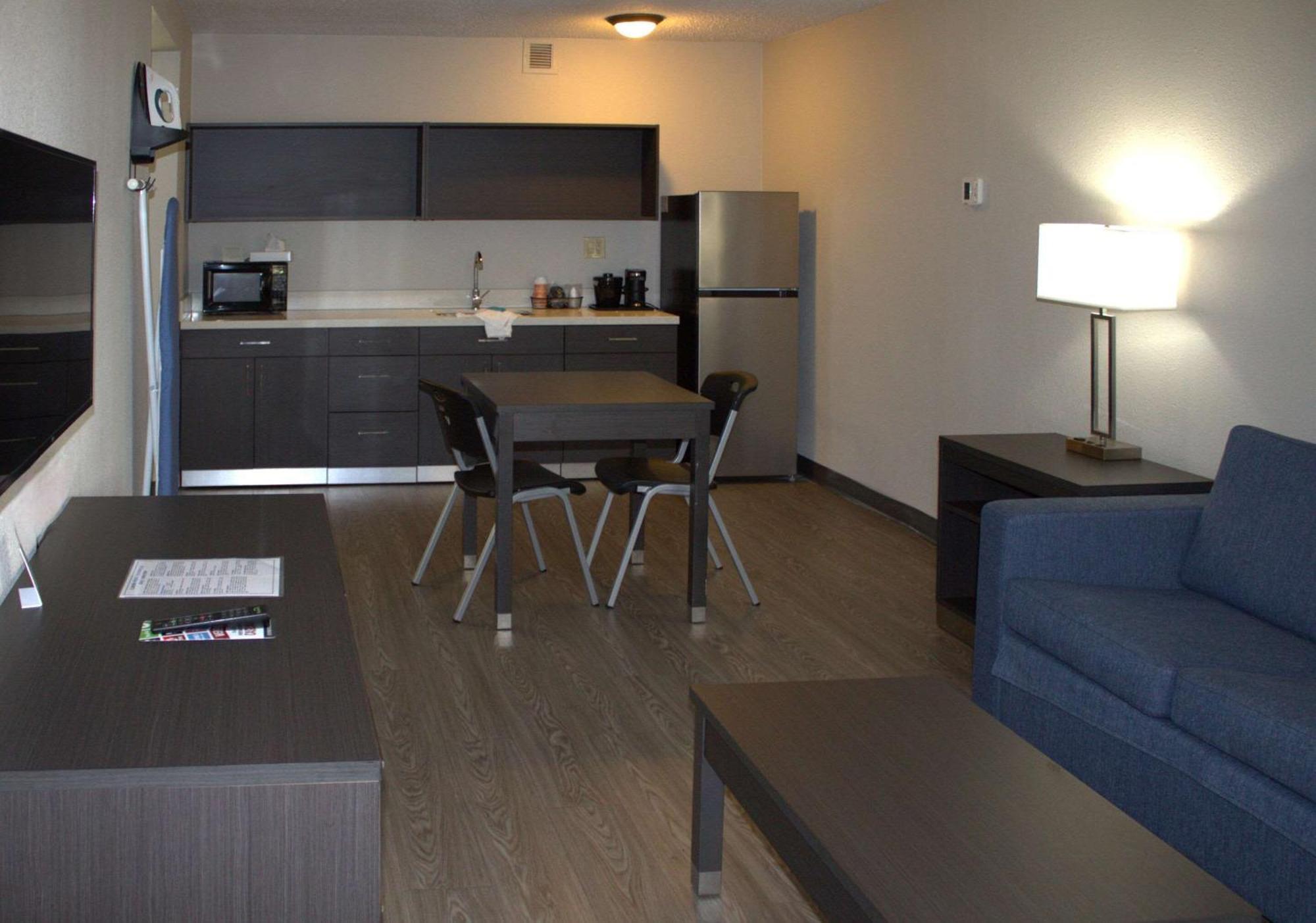 Clarion Pointe Statesville Buitenkant foto