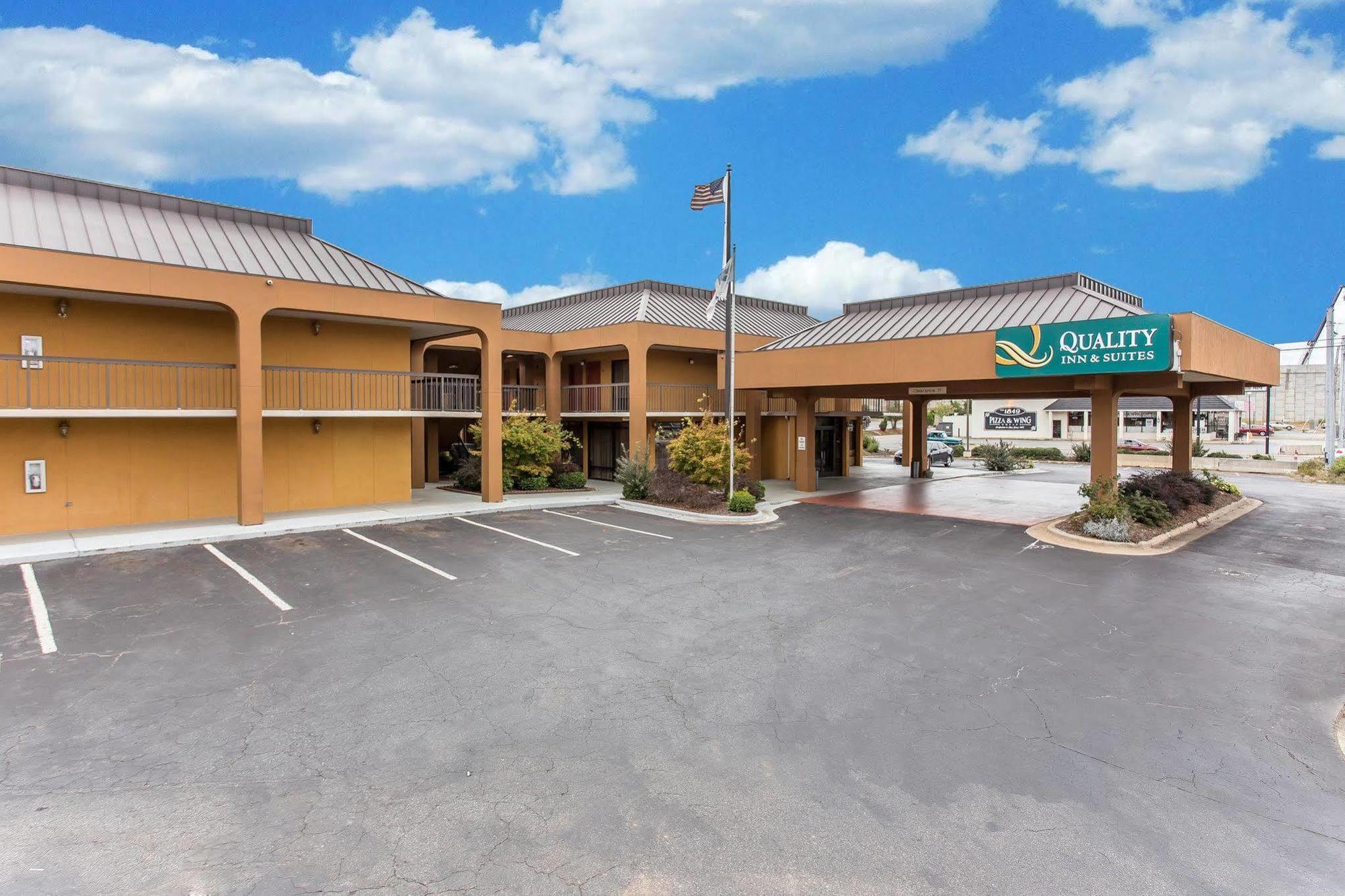 Clarion Pointe Statesville Buitenkant foto