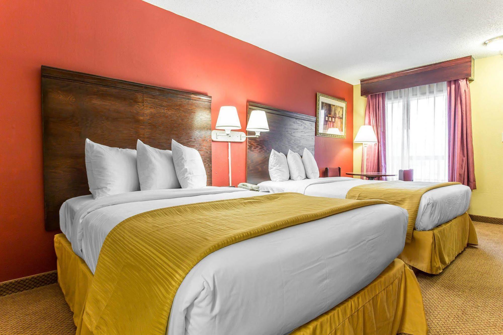 Clarion Pointe Statesville Buitenkant foto